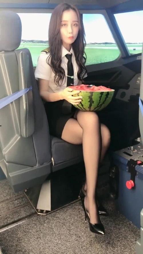 空姐 吃瓜,娱乐圈那些鲜为人知的“吃瓜”故事