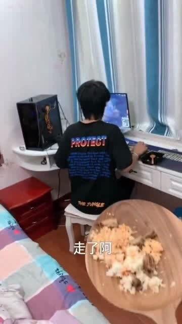 小杨哥吃白瓜,清爽一夏，尽享田园美味