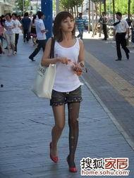 另类穿衣吃瓜视频